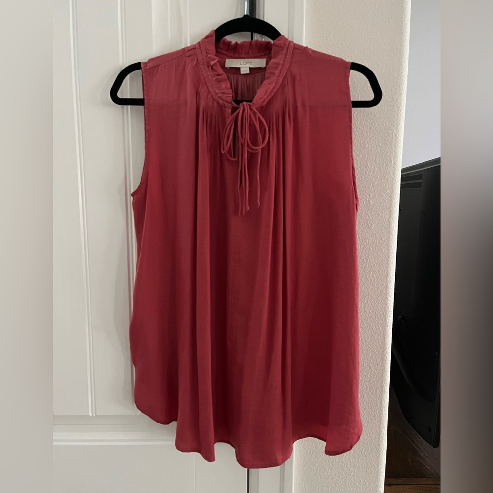 Womens Sleeveless tie neck top